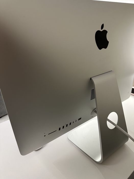 iMac (Retina 4K, 21.5-inch, 2017)