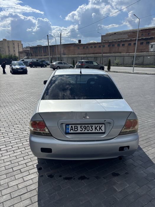 Mitsubishi Lancer 9