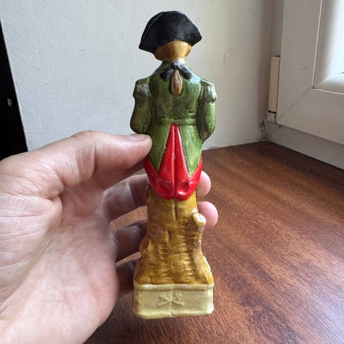 Figurka porcelanowa Żołnierz Francuski