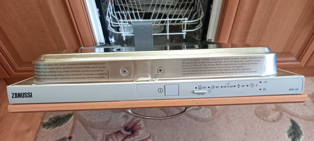 Посудомоечная машина ZANUSSI  ZDTS 101 (Италия)