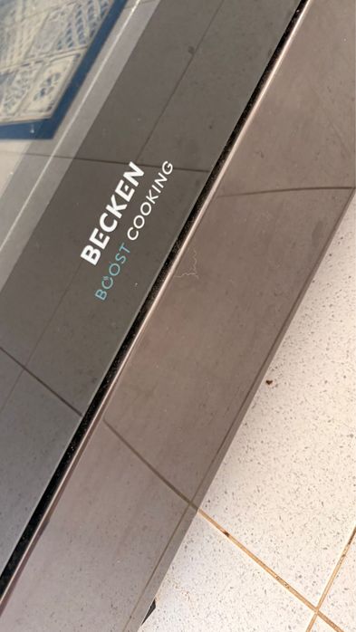Fogão BECKEN BFE9896 DIX (70 L - Elétrico de Indução - Dark Inox)