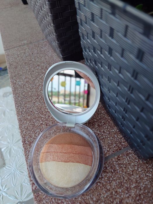 Puder Pupa Milano Luminys Baker All Over kolor 05  Gold Stripes