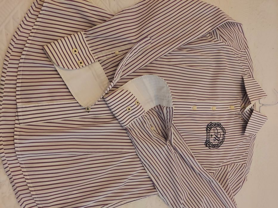 Camisa feminina da Sacoor riscas Lilás e branca