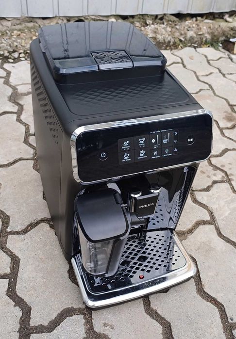 Кавомашина автоматична Саеко Saeco Philips Series 2200 EP2231 Latte Go