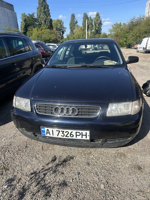 Продам Audi A3 1999, 1,8