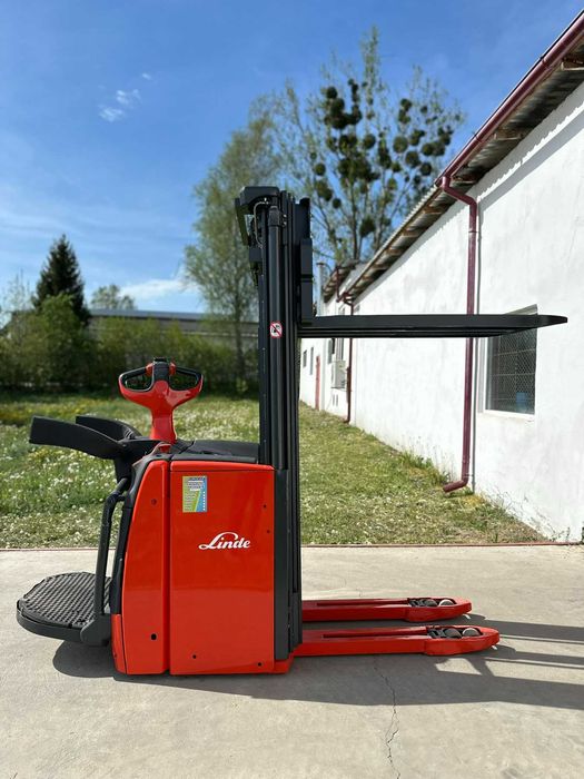 Штабелер рокла електро самохідна 1397* Linde L20АР 2т 446см