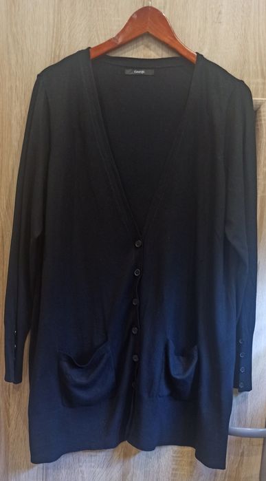 Sweterek na guziki 52 George