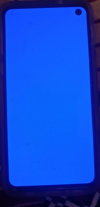 Смартфон Samsung S10e