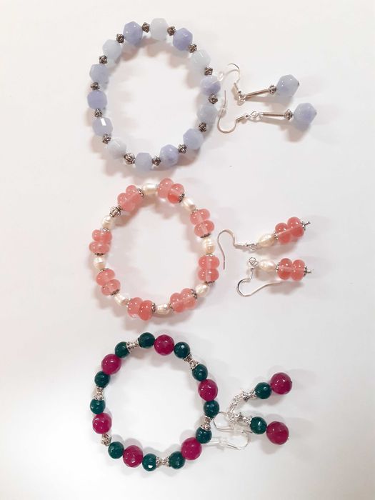 Kolczyki jedna para - biżuteria z kamienia, pereł, szkła, srebra