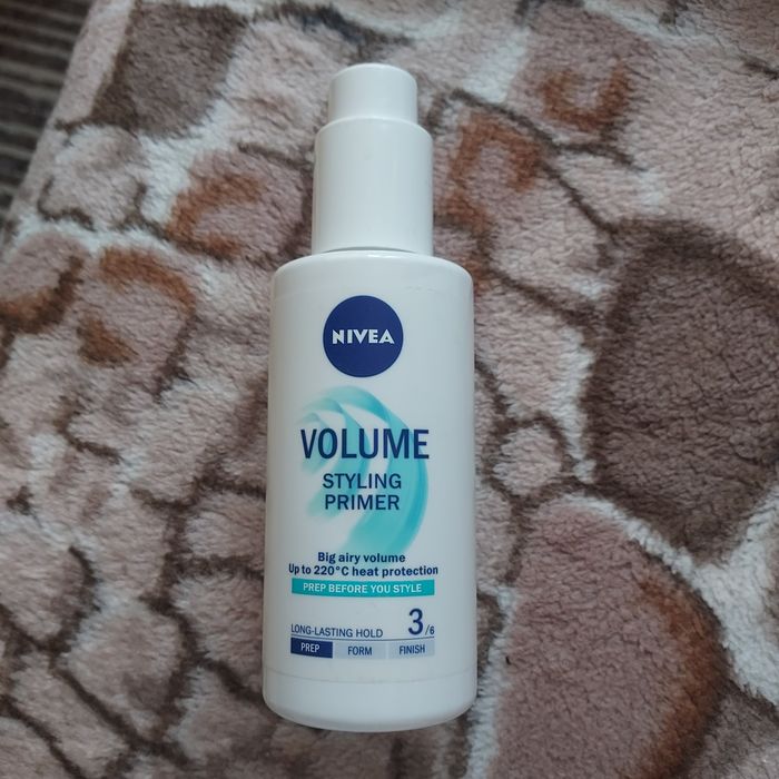 Primer do stylizacji włosów Nivea