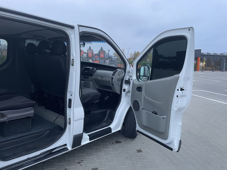 Renault Traffic 2.0 пасажир 2006