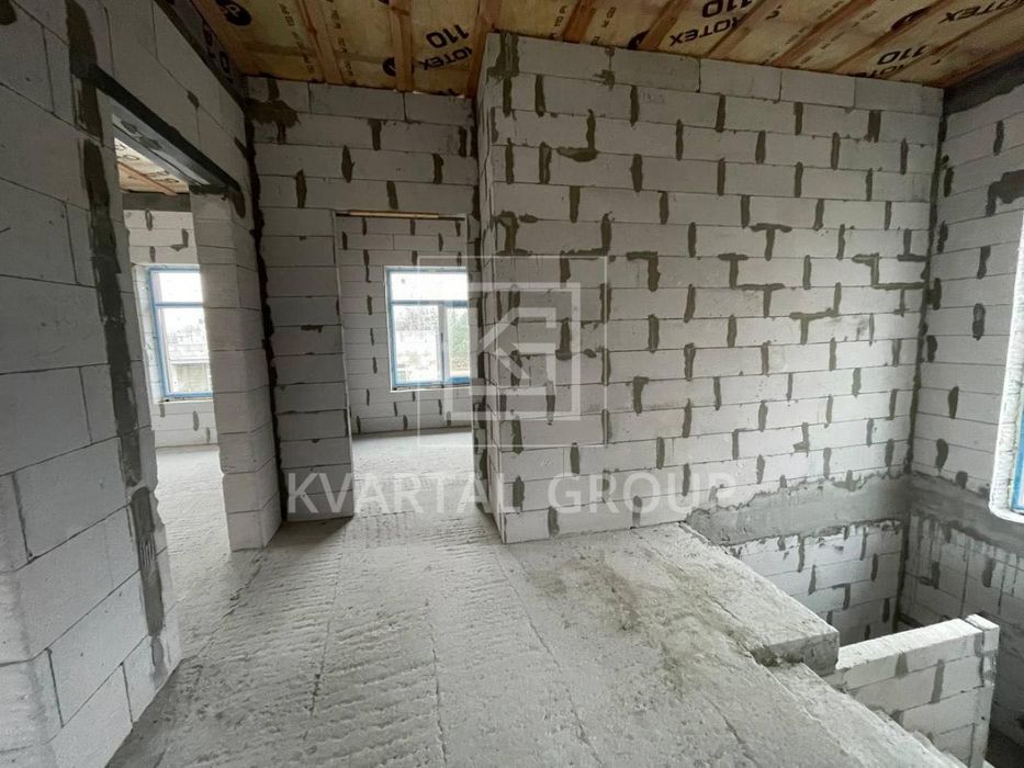 Великий будинок з терасою у Дмитрівці! Є варіант розтервінування