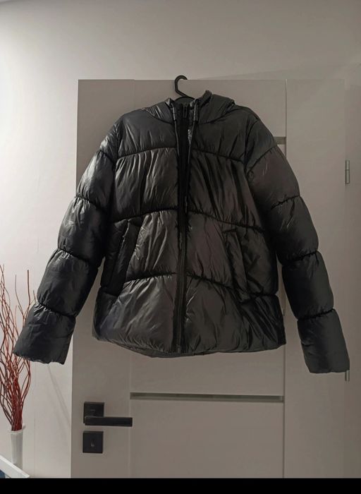 Kurtka puchowa damska s