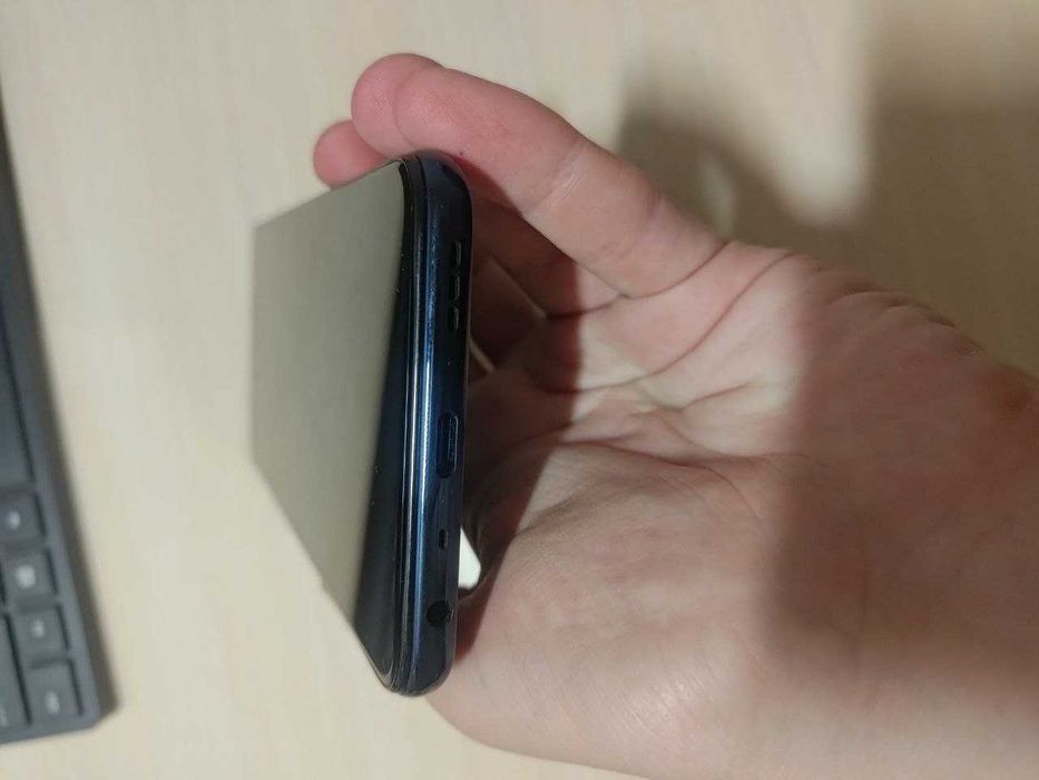 Продам телефон OnePlus Nord N200 5G 4/64
