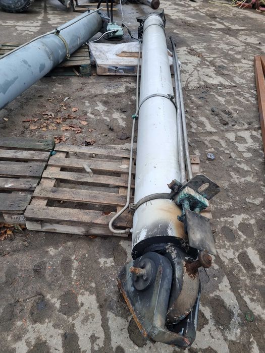 Siłownik hydrauliczny, Siłowniki