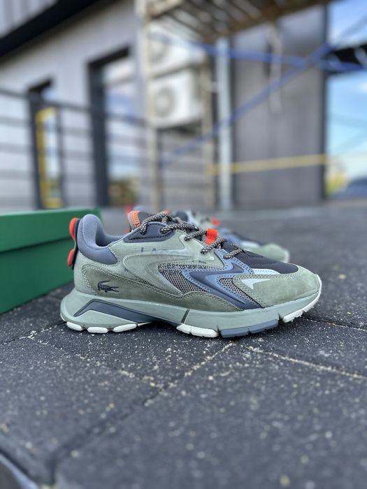 Чоловічі оригінальні кросівки Lacoste L003  748SMA00625E4