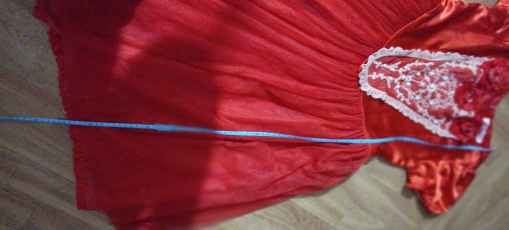 Várias Fantasias, vestidos,  disfarces e acessórios de criança