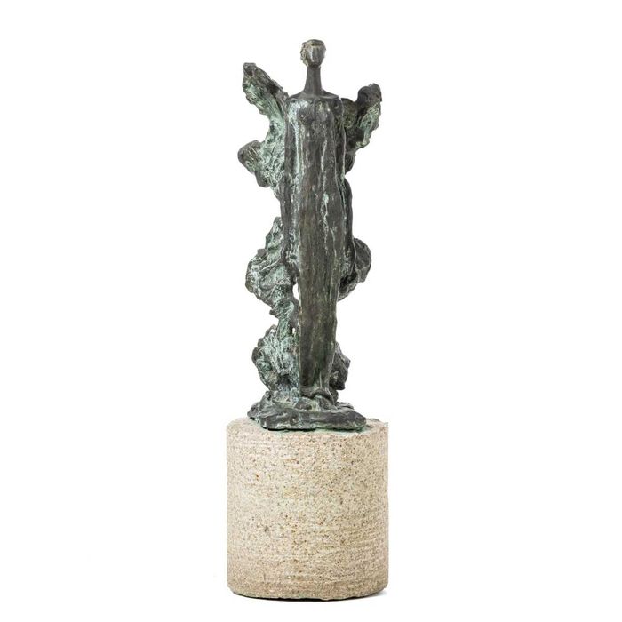 Escultura de Nu Feminino