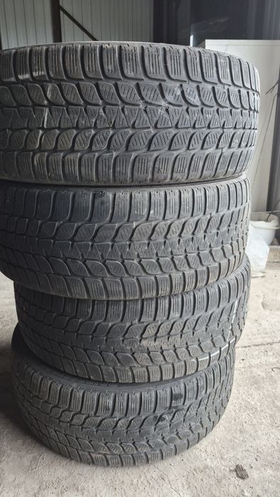 Opony zimowe Bridgestone 4 szt.