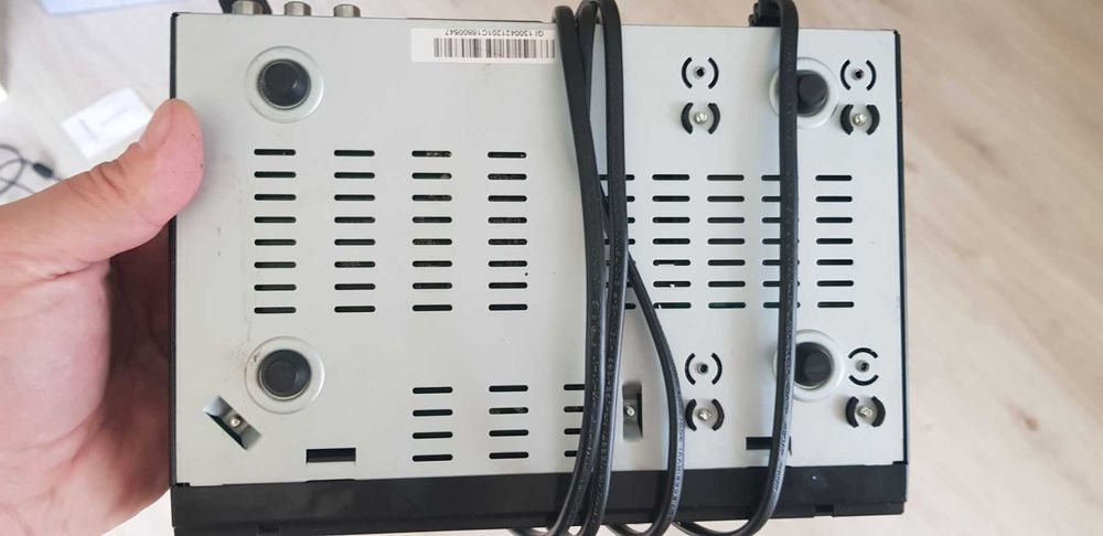 Спутниковый ресивер.