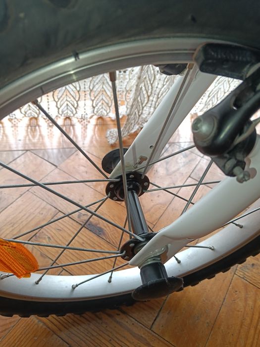 Bicicleta BTWIN de Criança 16 polegadas 4-6 anos 16 cor Branco
Bicicle