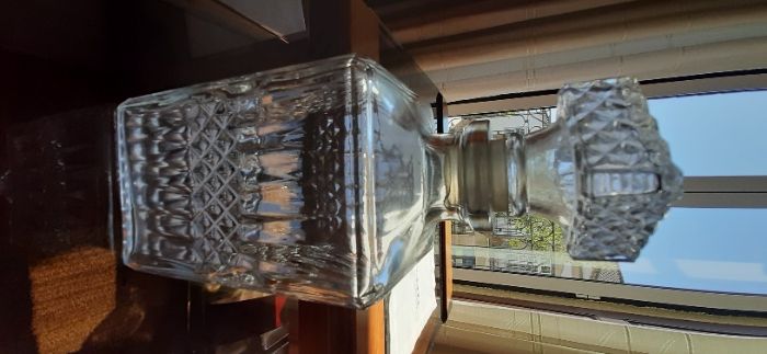 Licoreiras ou outro líquido