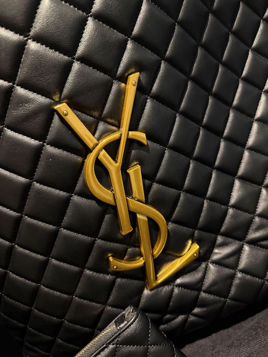 Mala Saint Laurent nova