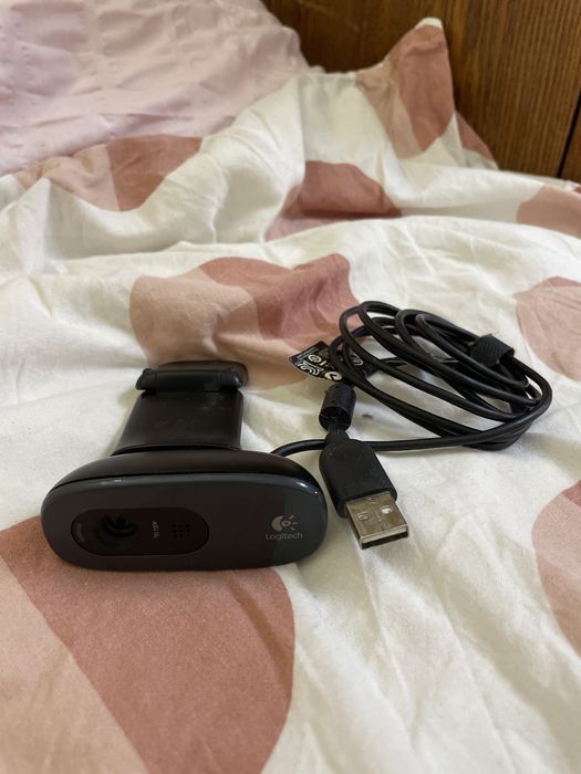 Веб-камера Logitech 720p Отличное состояние