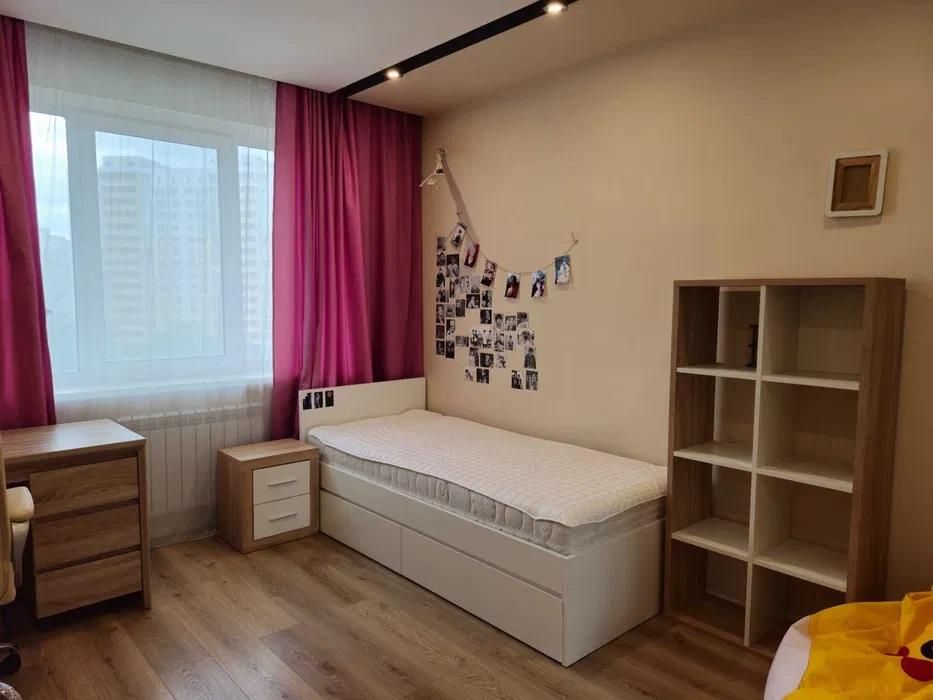 Продам 3 к. квартиру 110 кв.м. ЖК Едем, вул. Чубинського м. Бровари DM