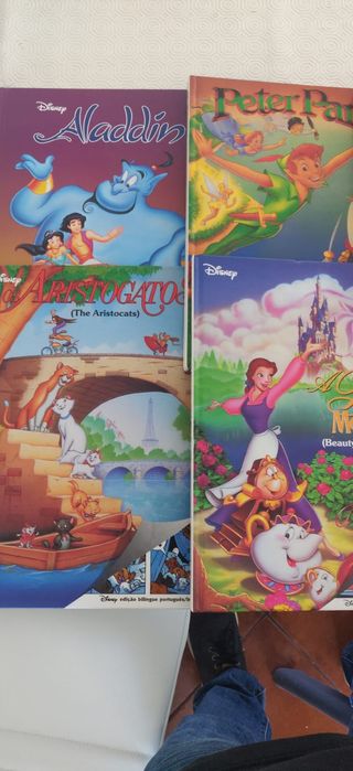 Coleção de clássicos da Disney em EN e PT