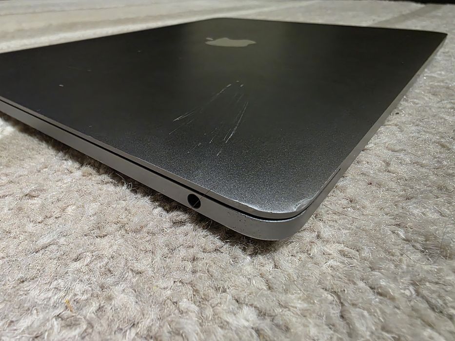 Macbook PRO 2017 A1708  з хорошою батареєю