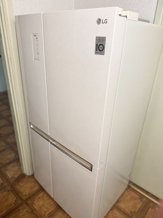 Продам холодильник 2ух дверный LG