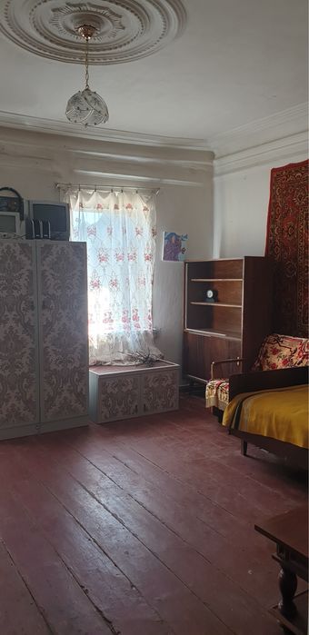 Продаж чустини будинку від власника в Копилах