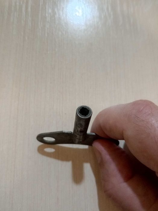 Ключ заводной к часам Янтарь, Весна