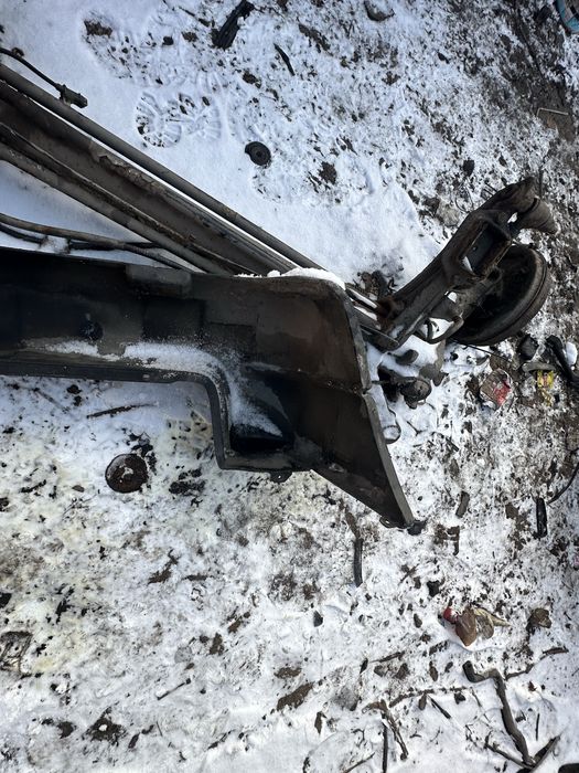 Задний бампер усилитель пежо партнер ситроен берлинго УСЛУГИ СТО