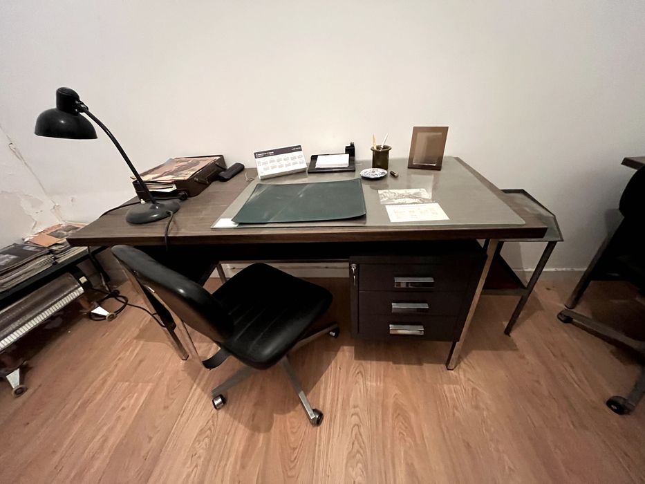 Conjunto Secretária + Cadeira Handy