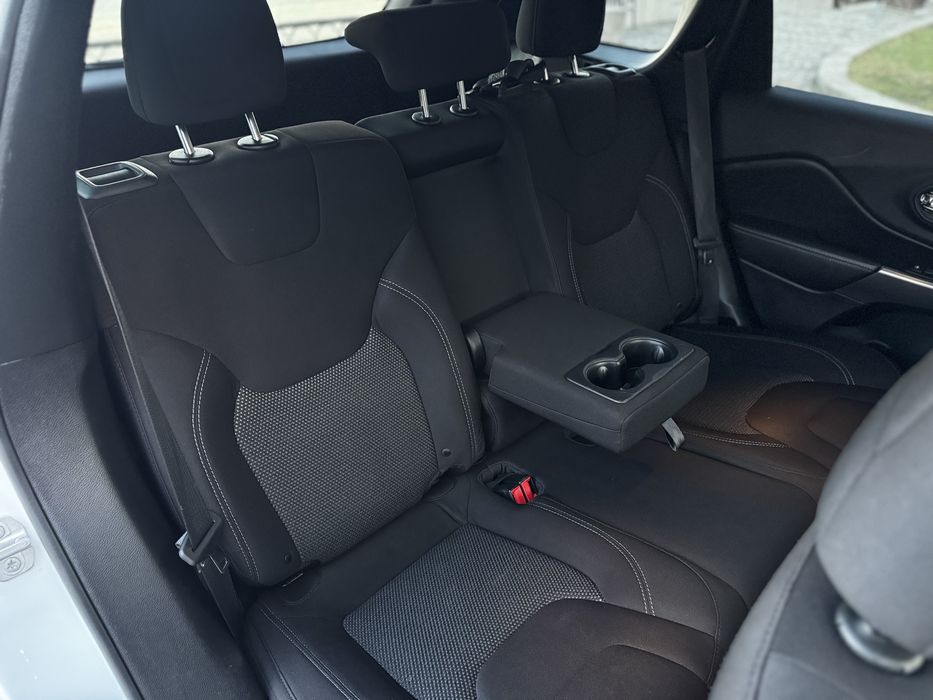 Jeep Cherokee 2.4 4WD