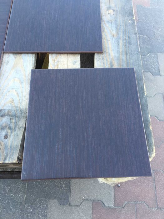 Terakota foresta wenge 29,2x29,2 firmy BASIC LINE