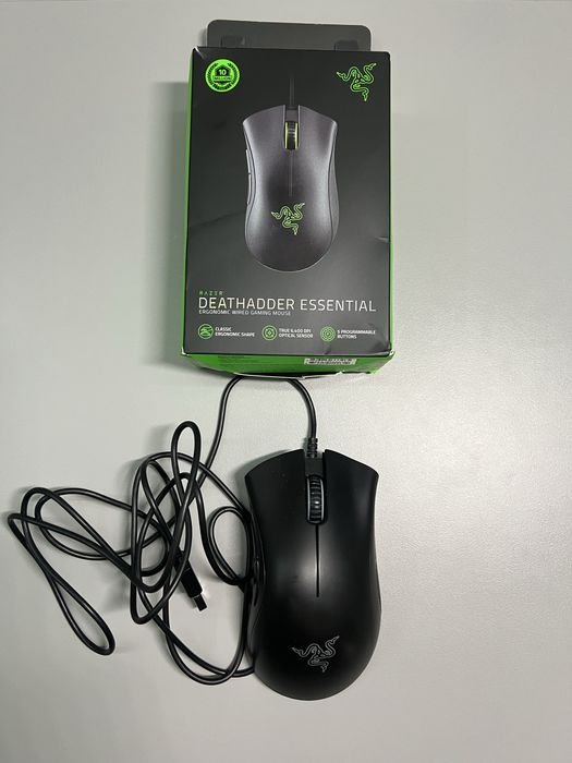 Миша Razer Deathadder Essential