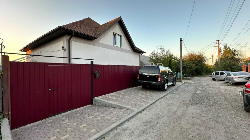 Продам 2-х этажный дом с ремонтом район ул. Киевской Днепр