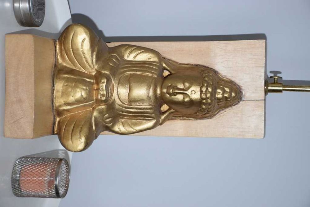 Candeeiro elétrico Buda Sidarta Gautama