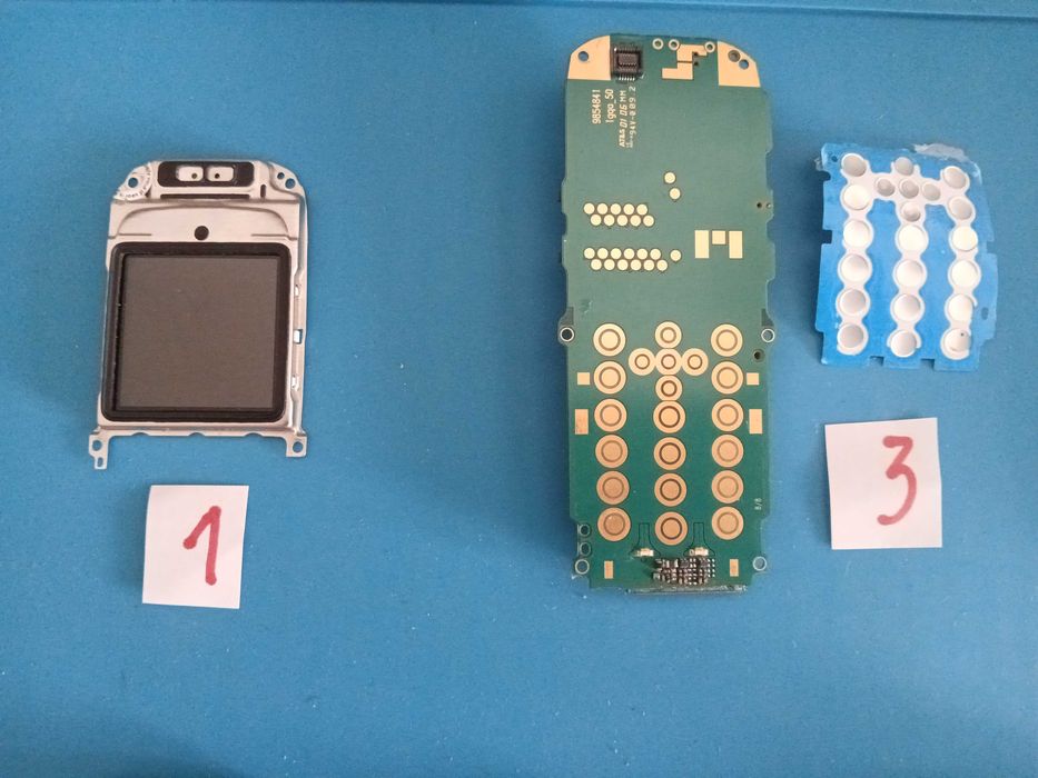 Componentes Originais NOKIA do mesmo Telemovel