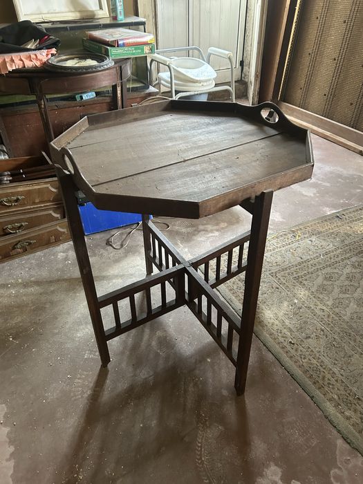 Móveis antigos para recuperar