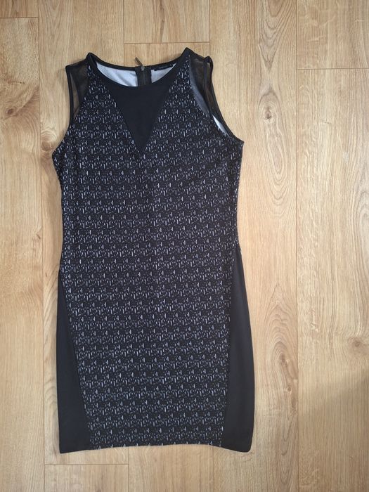 Czarna sukienka mini  Mohito beż rękawów r.36/38