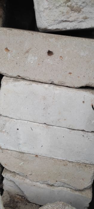 Продам кірпіч білий бу