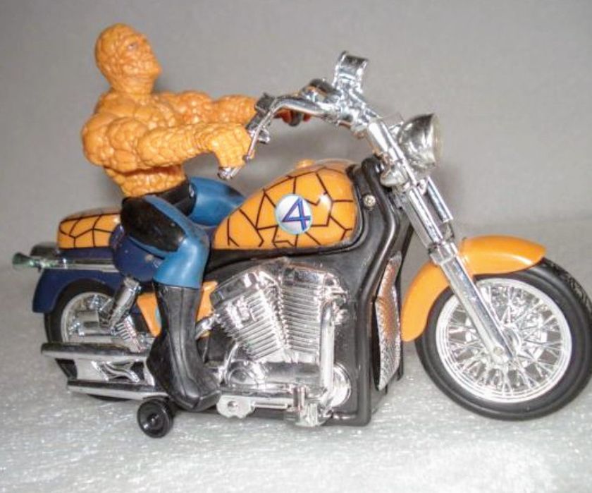 Boneco Coisa na Moto da Marvel e Toy Biz