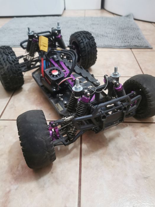 Tylko dzisiaj pakiet. Podwozie maverick Mt 1:10 +esc 120A silnik i koł