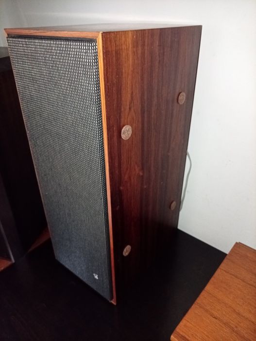 Colunas Bang Olufsen