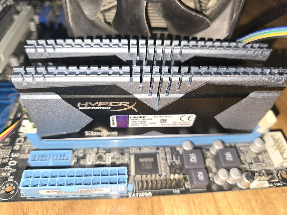 Intel Core i7-3770K 4.4 GHz + ASUS P8Z77-M PRO + 16 GB HyperX KINGSTON RAM + chłodzenie COOLER MASTER
