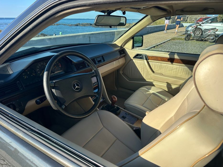 Mercedes 200 CE Coupe Clássico